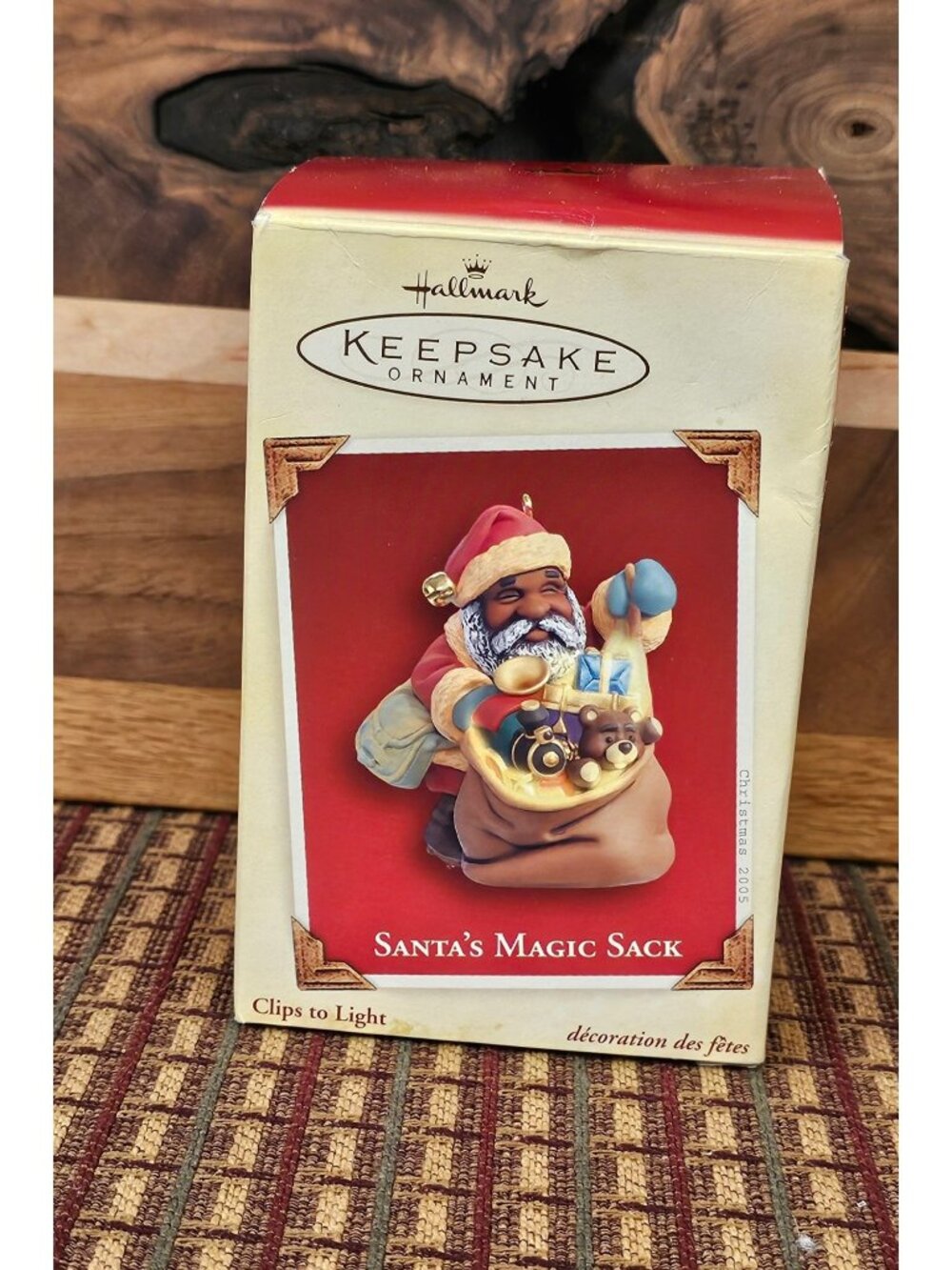 Hallmark 2005 Keepsake Ornament Santas Magic Sack Clips To Light Holiday Decor